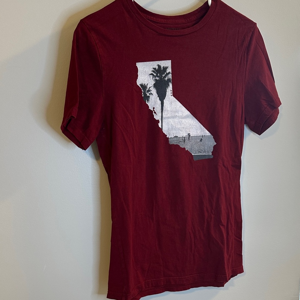 Express Maroon California Graphic Tee 3/$20 or 5/$30 Bundle Deal